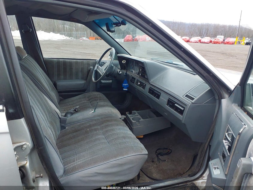 1988 Oldsmobile Cutlass ciera VIN 1G3AJ51W6JG313452 IAAI salvage auction — LEFT SIDE, Salvage (New Jersey), sold $400 on 2026-07-09 (photo 5)