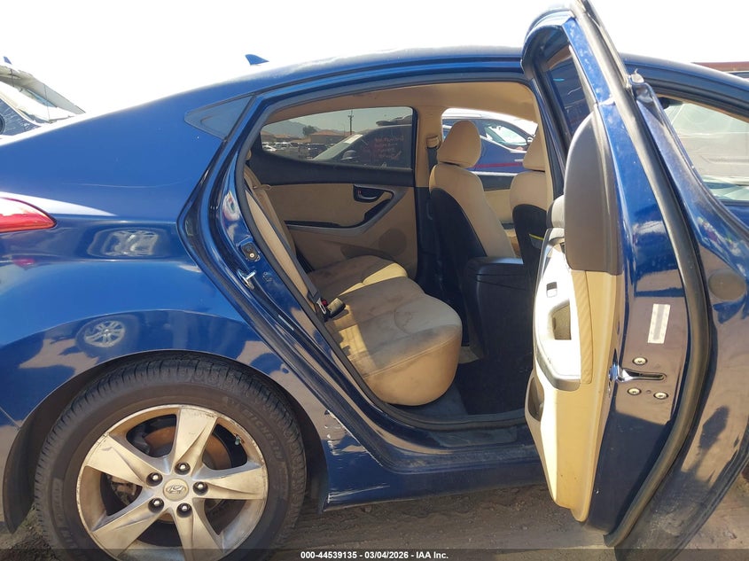 2013 Hyundai Elantra VIN KMHDH4AE3DU809515 IAAI salvage auction — MECHANICAL, Salvage Title, sold $300 on 2026-07-28 (photo 8)