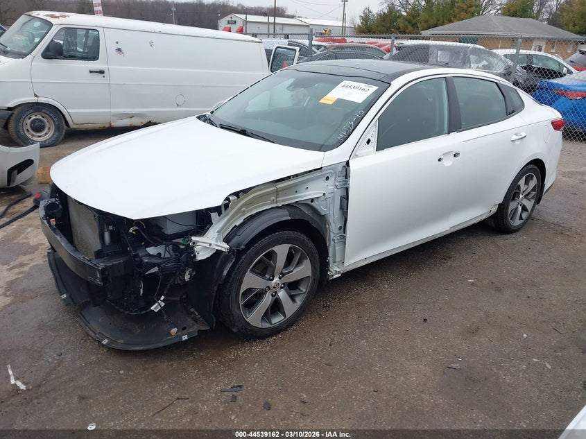 2019 Kia Optima VIN 5XXGT4L36KG372284 IAAI salvage auction — SIDE, Salvage Title, sold $825 on 2026-07-11 (photo 2)