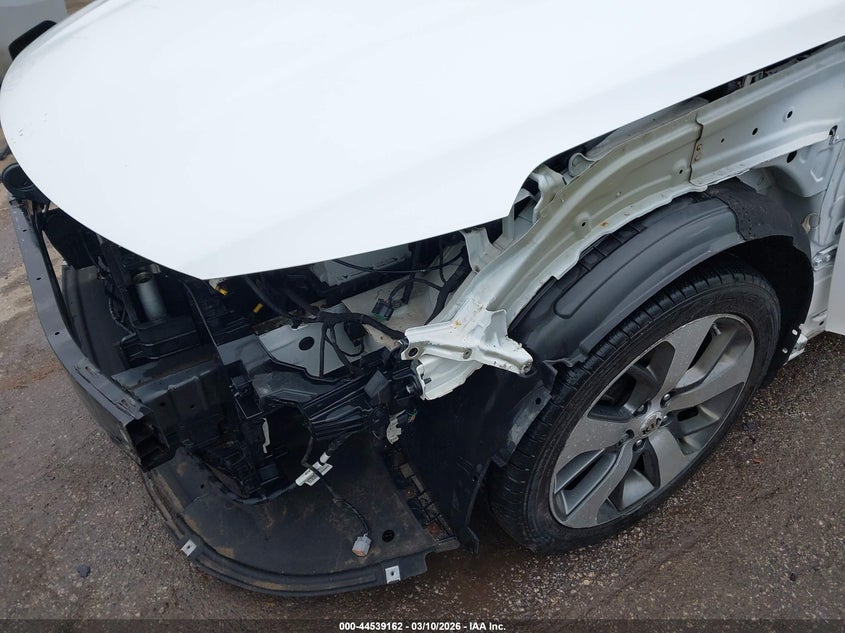 2019 Kia Optima VIN 5XXGT4L36KG372284 IAAI salvage auction — SIDE, Salvage Title, sold $825 on 2026-07-11 (photo 6)