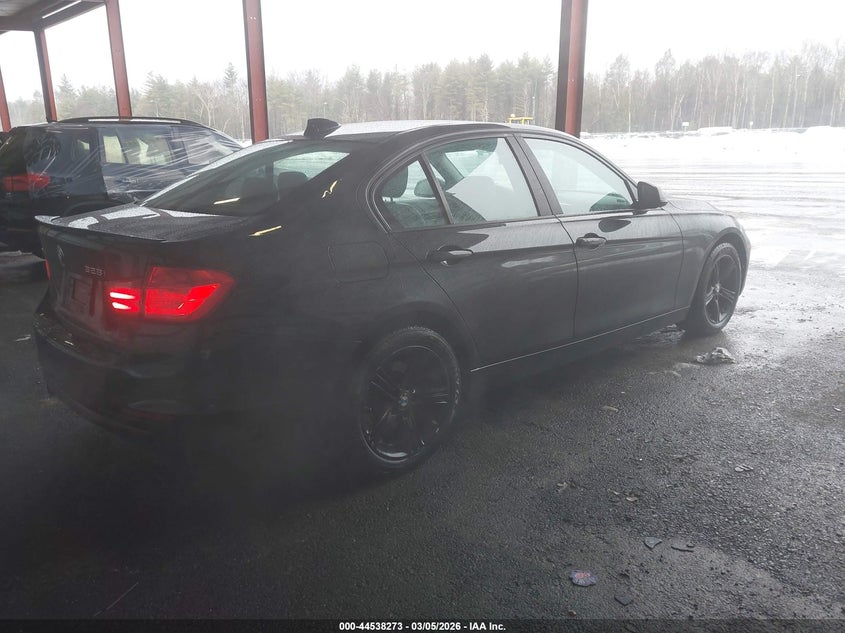 2015 BMW 3er VIN WBA3B5C57FP653529 IAAI salvage auction — SIDE, Mv-907A (New York), sold $1,200 on 2026-08-20 (photo 4)