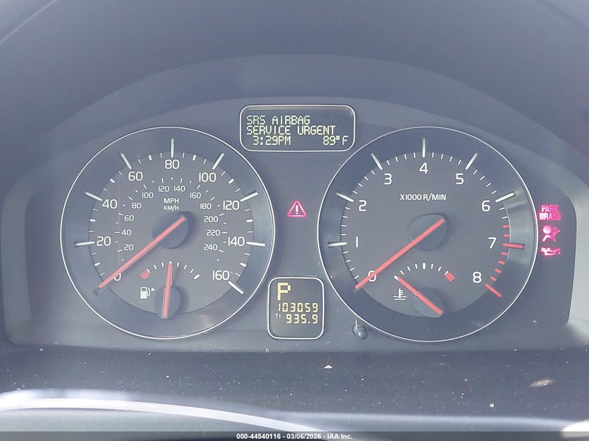 2013 Volvo C30 VIN YV1672MK6D2306640 IAAI salvage auction — FRONT END, Salvage Title, sold $25 on 2026-07-29 (photo 7)