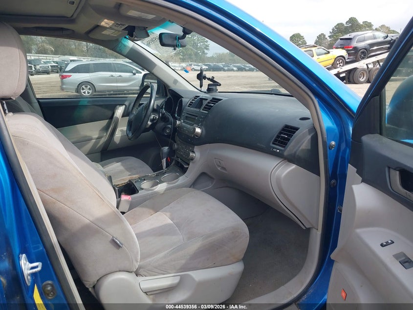 2008 Toyota Highlander VIN JTEDS43A282047887 IAAI salvage auction — LEFT FRONT, Original (Texas), sold $2,675 on 2026-07-16 (photo 5)