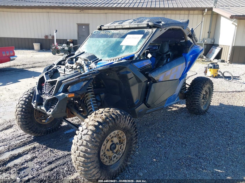 2024 Can-am/ brp Maverick VIN 3JBVXAV45RE000943 IAAI salvage auction — FRONT & REAR, Salvage (Kentucky), sold $9,050 on 2026-08-19 (photo 2)