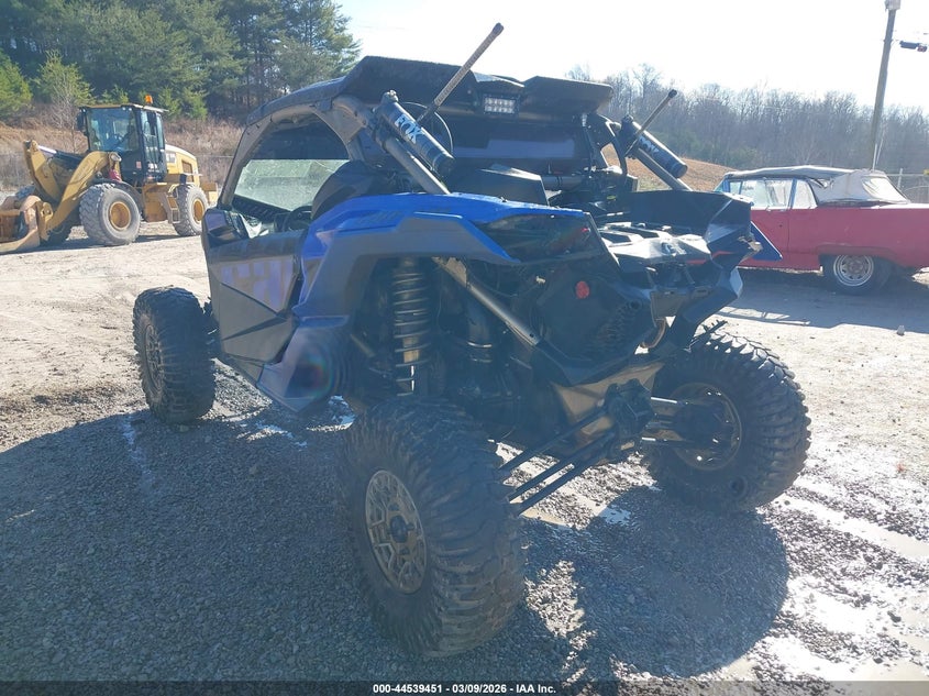 2024 Can-am/ brp Maverick VIN 3JBVXAV45RE000943 IAAI salvage auction — FRONT & REAR, Salvage (Kentucky), sold $9,050 on 2026-08-19 (photo 3)