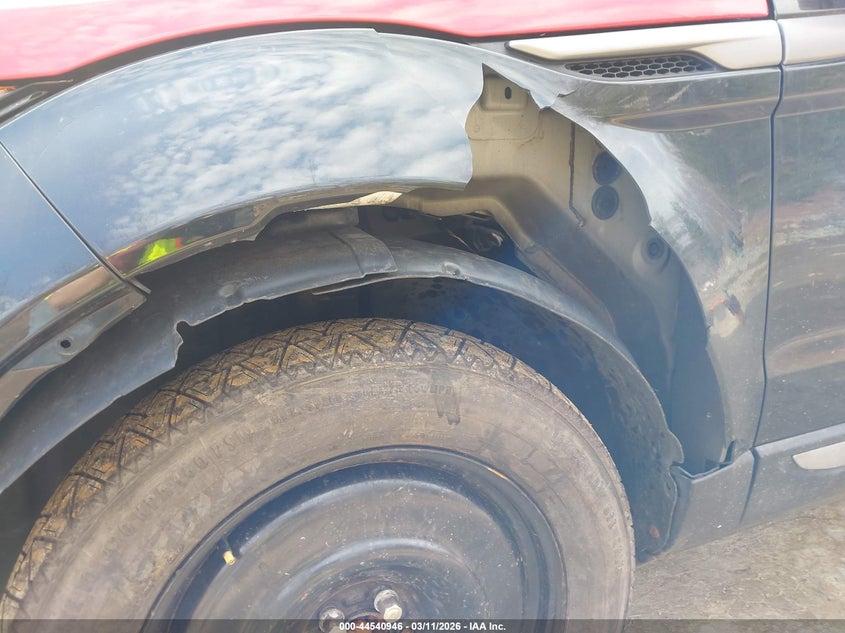 2015 Land rover Range rover evoque VIN SALVP2BG3FH015943 IAAI salvage auction — LEFT SIDE, Clear (Massachusetts), sold $1,000 on 2026-07-28 (photo 6)