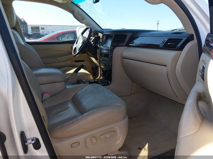 2011 Lexus Lx VIN JTJHY7AX6B4061636 IAAI salvage auction — FRONT END, Salvage (Missouri), sold $14,200 on 2026-07-16 (photo 5)