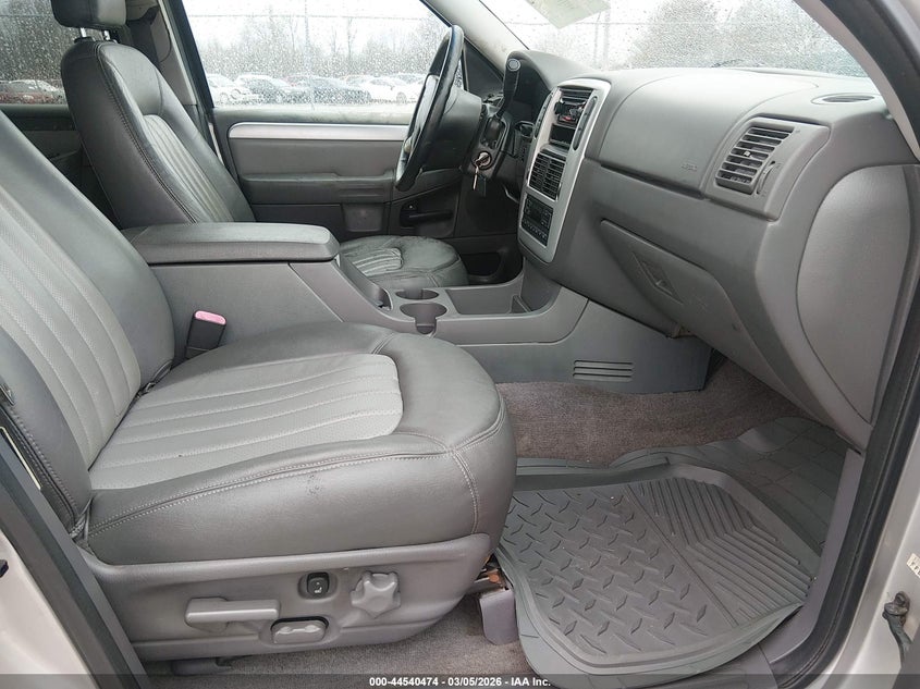 2002 Mercury Mountaineer VIN 4M2ZU86E02ZJ35713 IAAI salvage auction — LEFT REAR, Bill Of Sale (Kentucky), sold $25 on 2026-07-06 (photo 5)