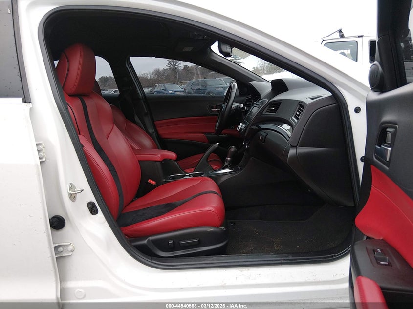 2019 Acura Ilx VIN 19UDE2F81KA002026 IAAI salvage auction — REAR END, Salvage (Massachusetts), sold $4,000 on 2026-08-01 (photo 5)