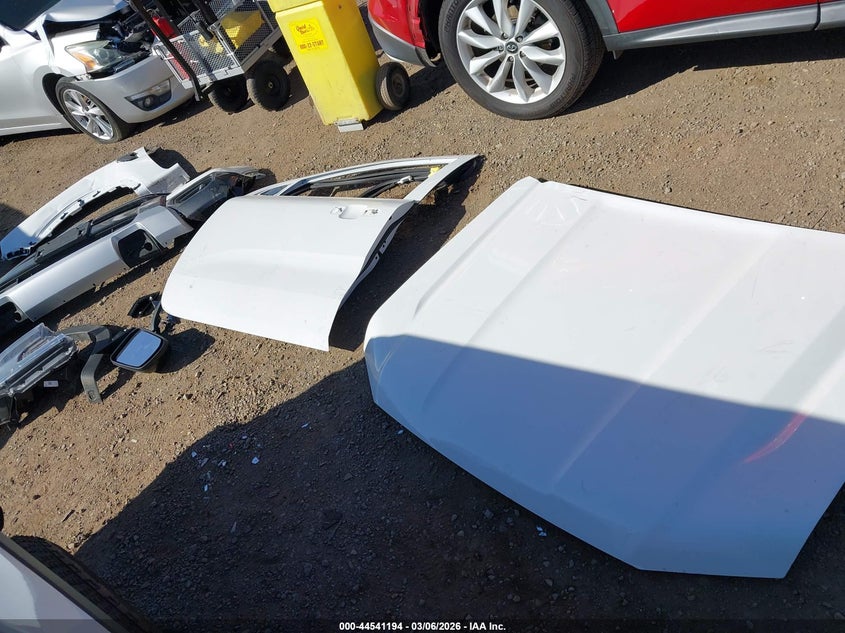 2025 Ford Ranger VIN 1FTER4HP2SLE34569 IAAI salvage auction — LEFT FRONT, Salvage Title, sold $10,200 on 2026-07-29 (photo 6)
