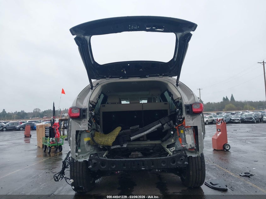 2025 Mazda Cx-90 VIN JM3KKBHA0S1239287 IAAI salvage auction — REAR END, Salvage (Oregon), sold $9,600 on 2026-07-29 (photo 6)