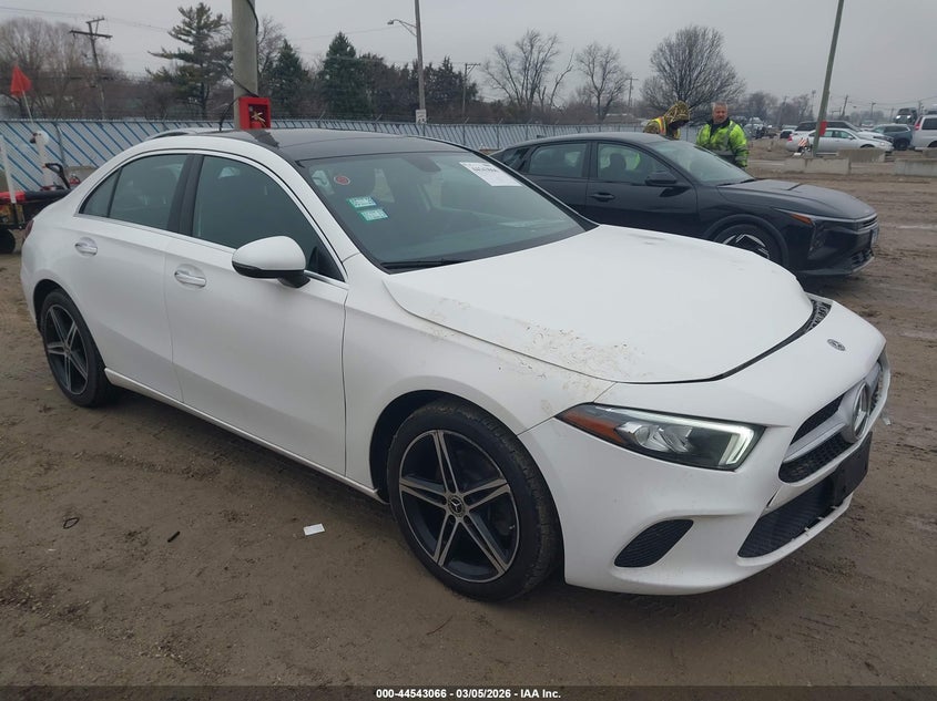 2019 Mercedes-benz A-klasse VIN WDD3G4FBXKW022506 IAAI salvage auction — LEFT FRONT, Salvage (Illinois), sold $5,900 on 2026-07-21 (photo 1)