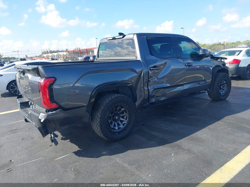 2023 Toyota Tundra VIN 5TFNA5AB9PX025142 IAAI salvage auction — RIGHT SIDE, Salvage Title, sold $19,225 on 2026-07-09 (photo 4)