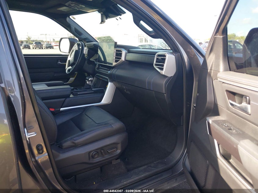2023 Toyota Tundra VIN 5TFNA5AB9PX025142 IAAI salvage auction — RIGHT SIDE, Salvage Title, sold $19,225 on 2026-07-09 (photo 5)