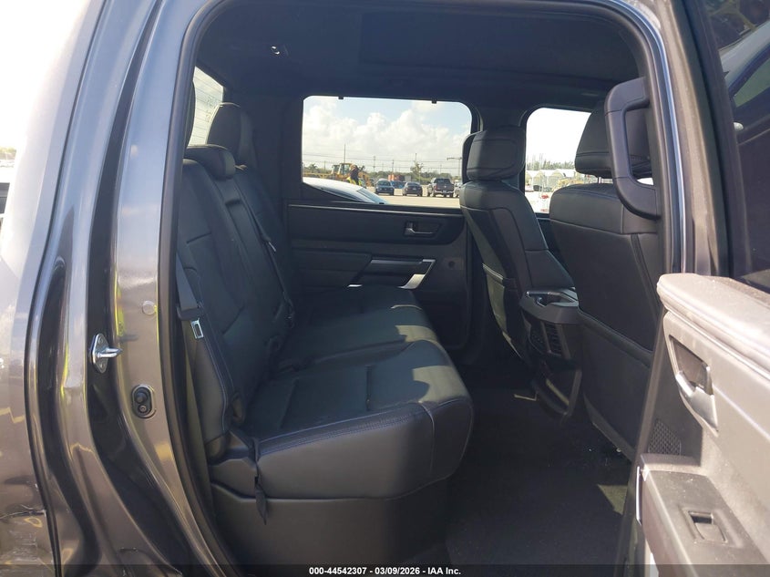 2023 Toyota Tundra VIN 5TFNA5AB9PX025142 IAAI salvage auction — RIGHT SIDE, Salvage Title, sold $19,225 on 2026-07-09 (photo 8)