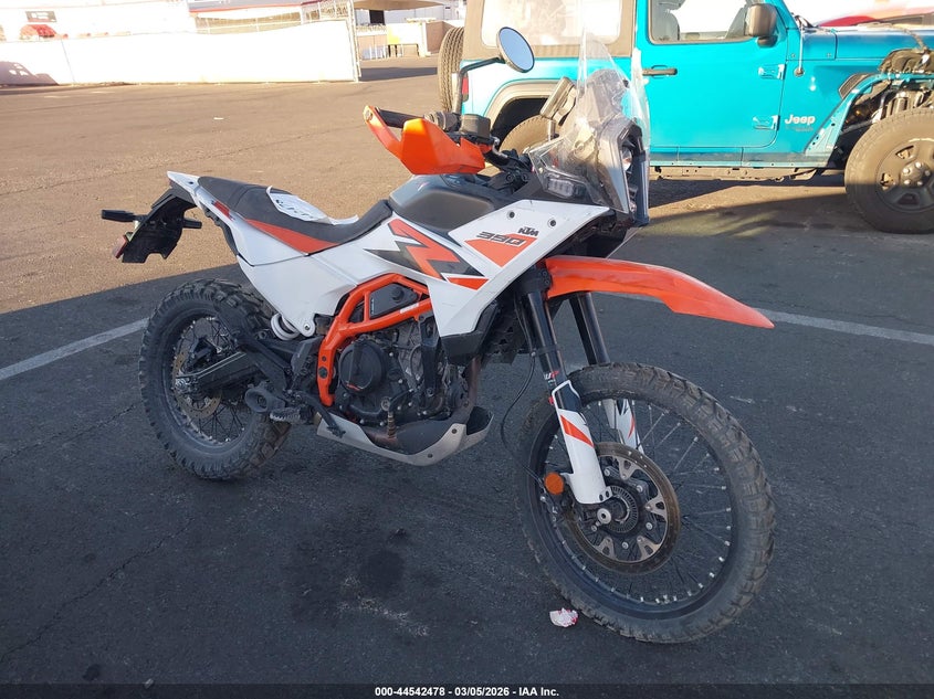 2025 Ktm 390 adventure VIN MD2JGJ407SN222244 IAAI salvage auction — FRONT END, Salvage Title, sold $2,550 on 2026-07-14 (photo 1)