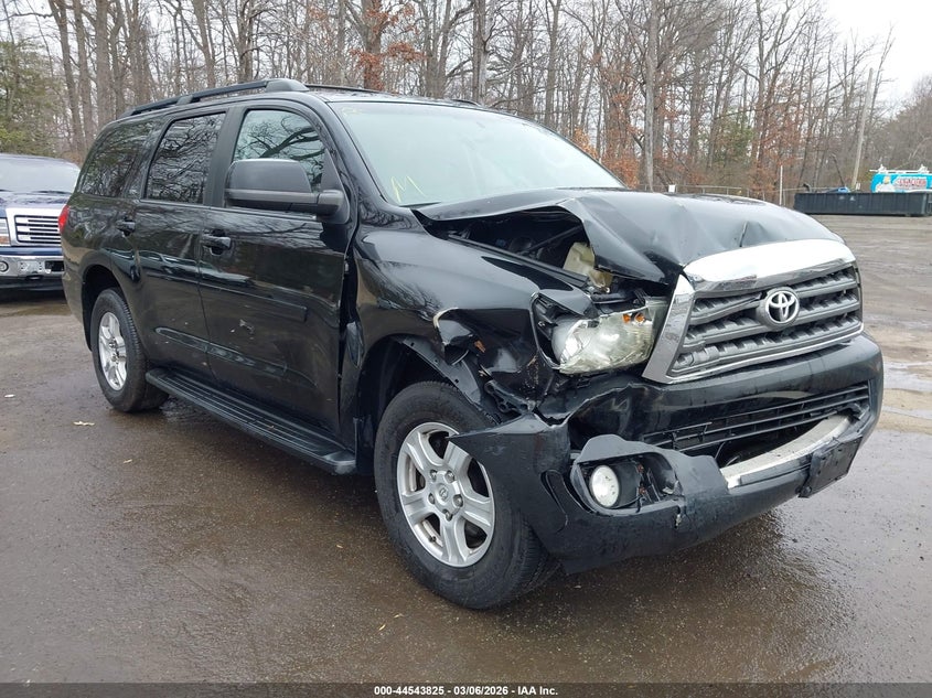 2013 Toyota Sequoia VIN 5TDBY5G16DS081117 IAAI salvage auction — FRONT END, Salvage Title, sold $2,250 on 2026-07-31 (photo 1)