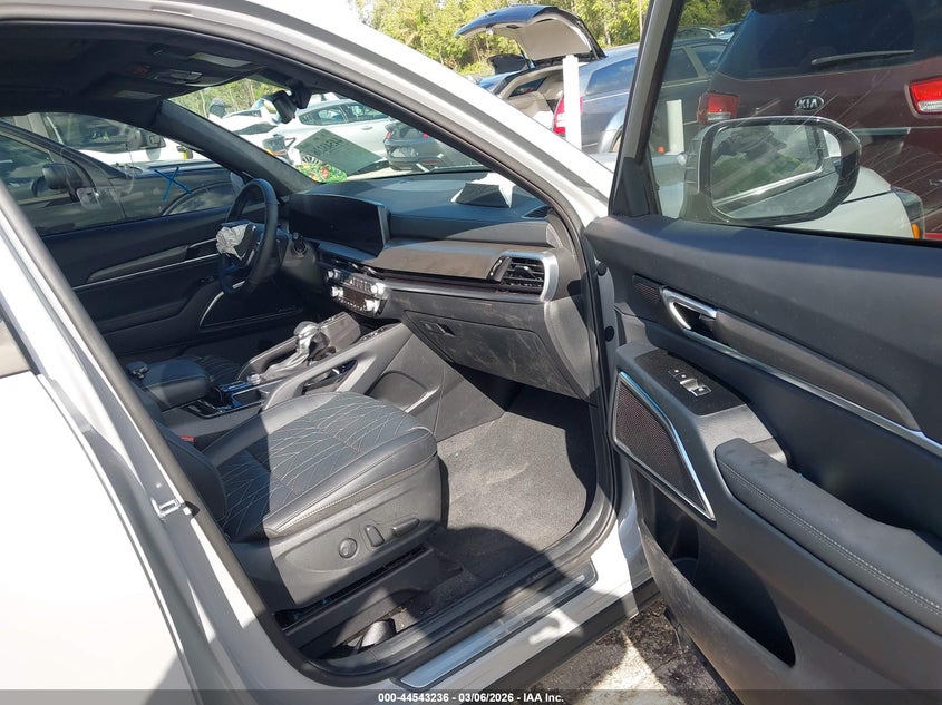 2025 Kia Telluride VIN 5XYP5DGC1SG687722 IAAI salvage auction — FRONT END, Wait Title, sold $12,100 on 2026-07-29 (photo 5)