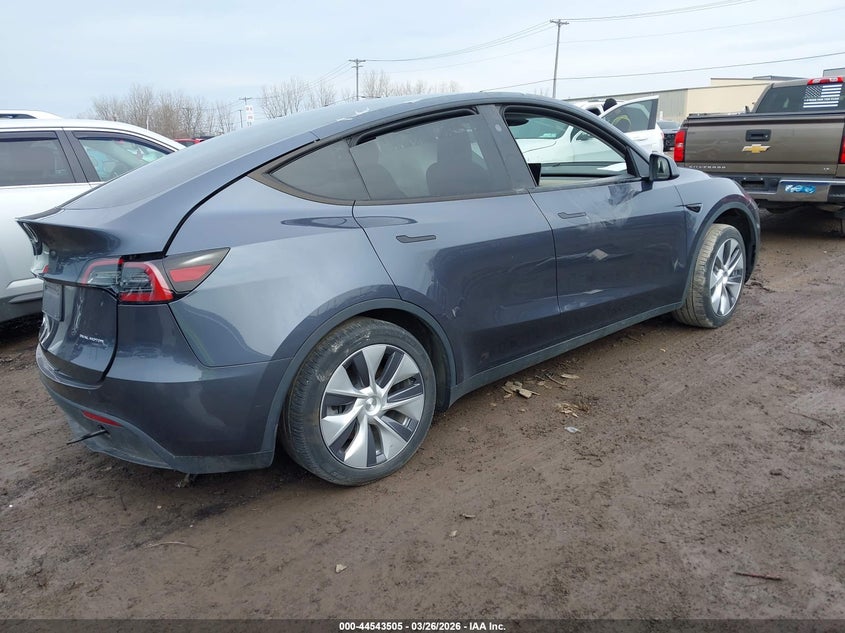 2023 Tesla Model y VIN 7SAYGDEE1PA194785 IAAI salvage auction — LEFT FRONT, Salvage Title, sold $6,150 on 2026-07-23 (photo 4)