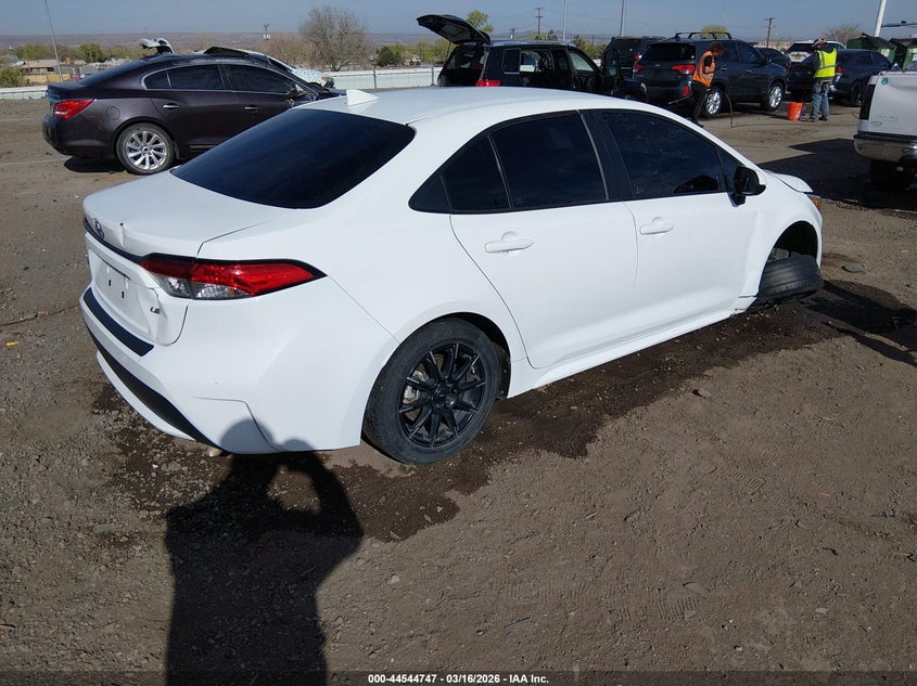 2020 Toyota Corolla VIN 5YFEPRAE5LP052394 IAAI salvage auction — RIGHT FRONT, Salvage Title, sold $4,250 on 2026-07-20 (photo 4)