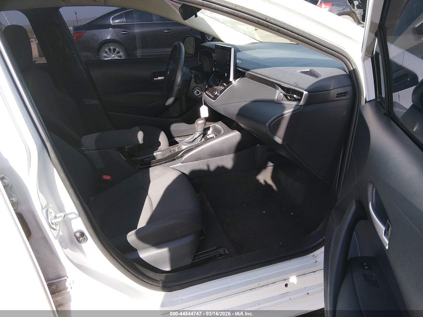 2020 Toyota Corolla VIN 5YFEPRAE5LP052394 IAAI salvage auction — RIGHT FRONT, Salvage Title, sold $4,250 on 2026-07-20 (photo 5)