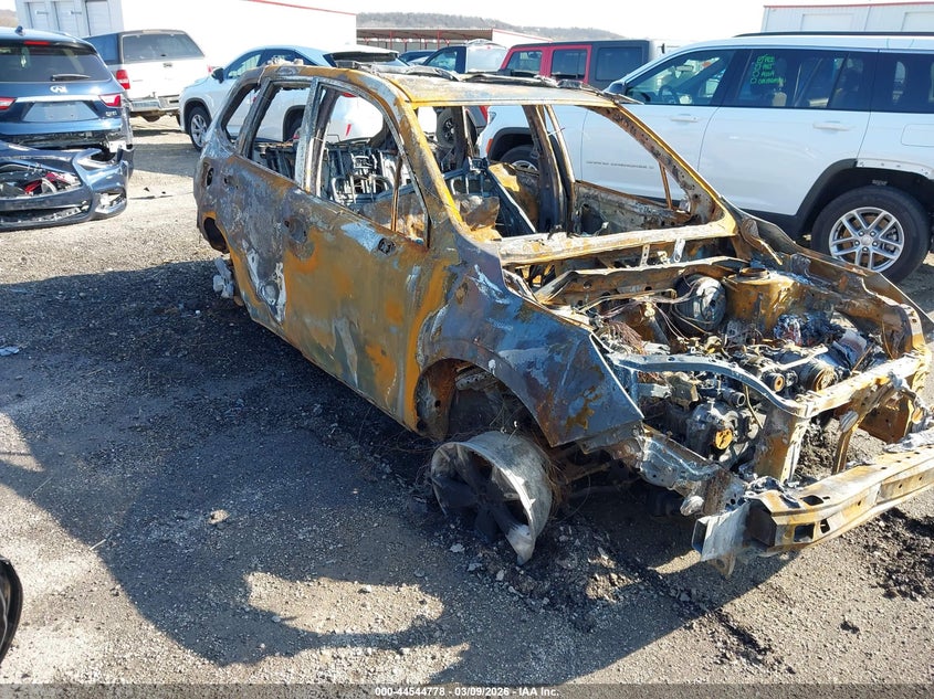 2014 Subaru Forester VIN JF2SJAHC8EH476632 IAAI salvage auction — TOTAL BURN, Junk (Oklahoma), sold $25 on 2026-07-28 (photo 1)