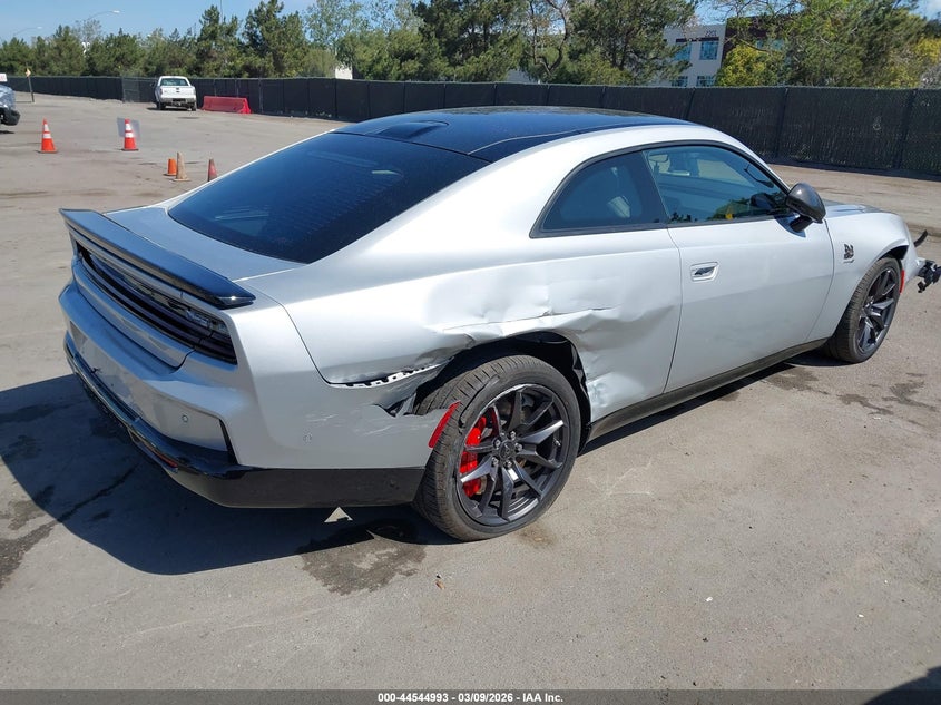 2024 Dodge Charger daytona VIN 2C3CDBDK2RR205433 IAAI salvage auction — RIGHT FRONT, Salvage (California), sold $18,125 on 2026-07-09 (photo 4)