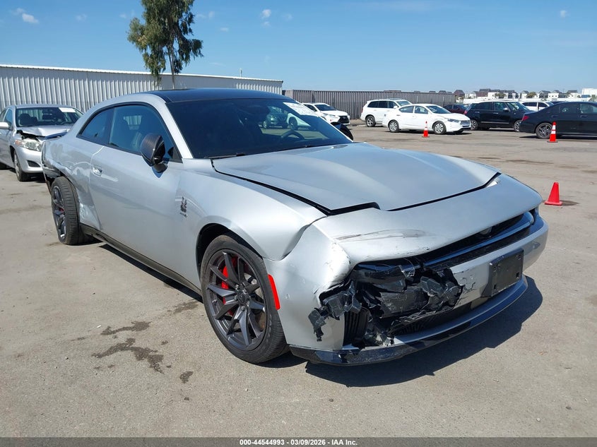 2024 Dodge Charger daytona VIN 2C3CDBDK2RR205433 IAAI salvage auction — RIGHT FRONT, Salvage (California), sold $18,125 on 2026-07-09 (photo 6)