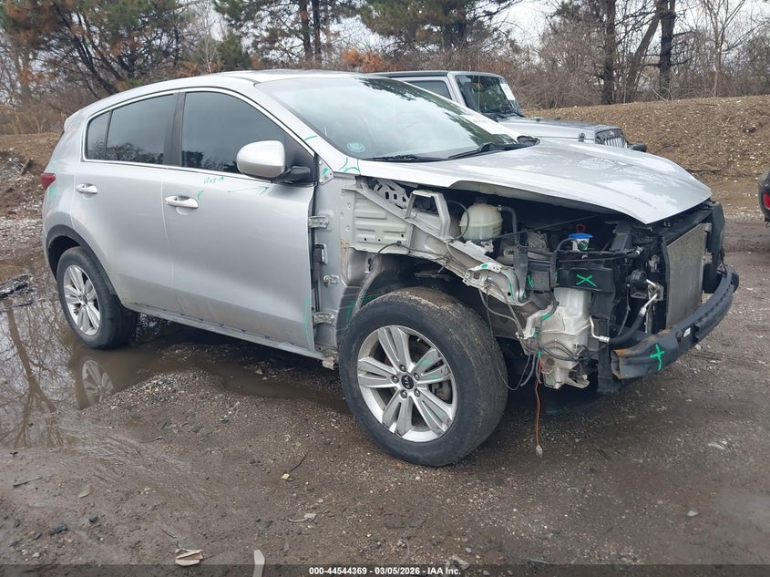 2019 Kia Sportage VIN KNDPMCAC6K7628040 IAAI salvage auction — FRONT & REAR, Salvage (Indiana), sold $2,650 on 2026-07-08 (photo 1)