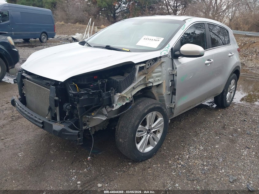 2019 Kia Sportage VIN KNDPMCAC6K7628040 IAAI salvage auction — FRONT & REAR, Salvage (Indiana), sold $2,650 on 2026-07-08 (photo 2)