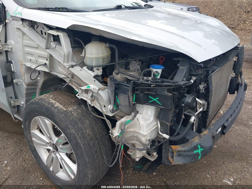 2019 Kia Sportage VIN KNDPMCAC6K7628040 IAAI salvage auction — FRONT & REAR, Salvage (Indiana), sold $2,650 on 2026-07-08 (photo 6)