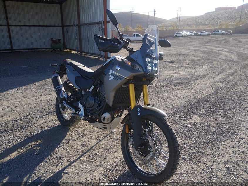 2025 Yamaha VIN JYADM17E7SA001023 IAAI salvage auction — RIGHT SIDE, Salvage Title, sold $7,100 on 2026-07-15 (photo 1)