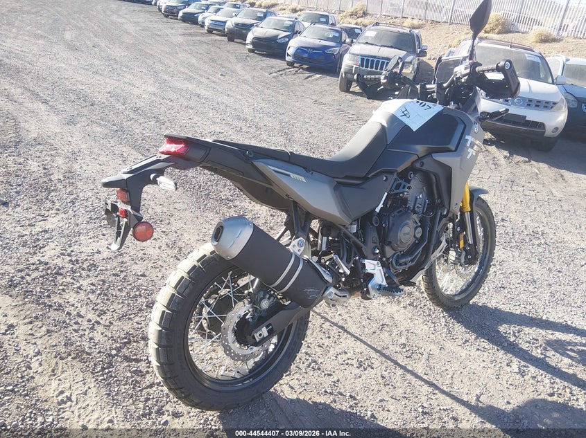 2025 Yamaha VIN JYADM17E7SA001023 IAAI salvage auction — RIGHT SIDE, Salvage Title, sold $7,100 on 2026-07-15 (photo 4)