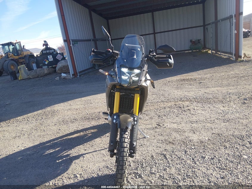 2025 Yamaha VIN JYADM17E7SA001023 IAAI salvage auction — RIGHT SIDE, Salvage Title, sold $7,100 on 2026-07-15 (photo 5)