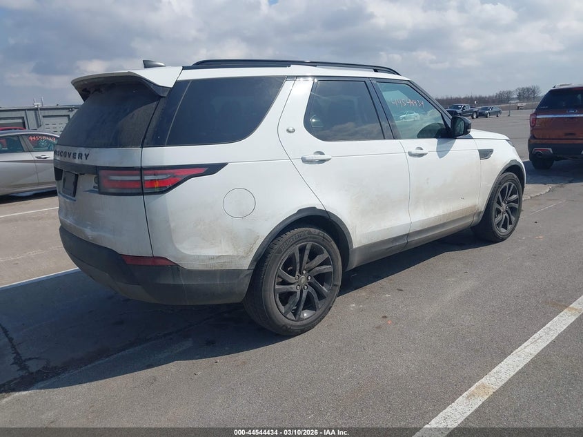 2019 Land rover Discovery VIN SALRT2RV5K2402282 IAAI salvage auction — SIDE, Salvage Title, sold $8,000 on 2026-07-24 (photo 4)