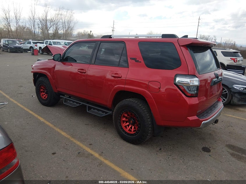 2018 Toyota 4runner VIN JTEBU5JRXJ5521122 IAAI salvage auction — FRONT END, Salvage (Colorado), sold $11,950 on 2026-07-21 (photo 3)