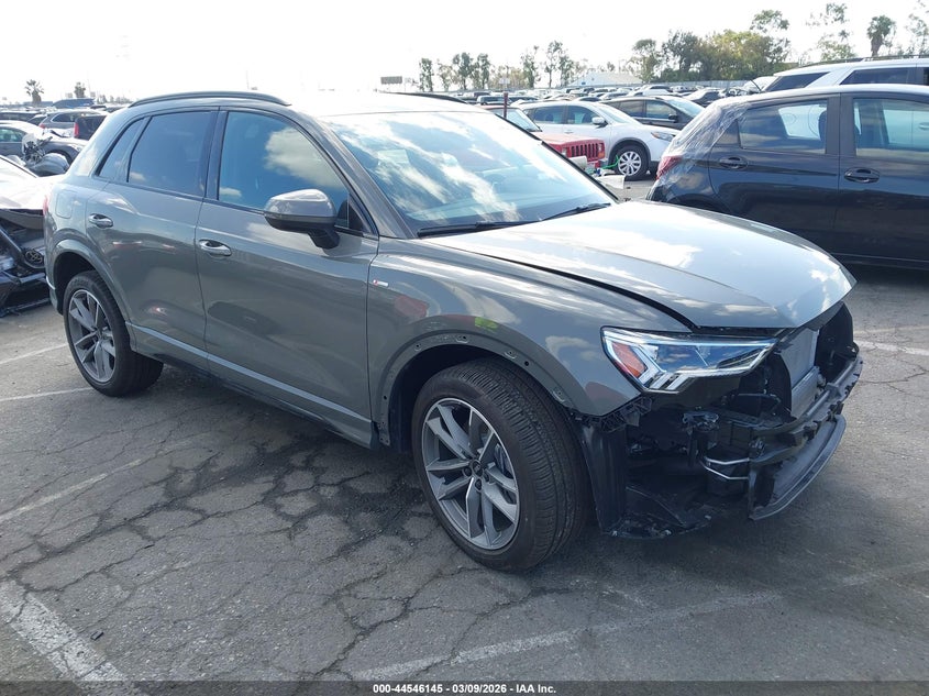 2025 Audi Q3 VIN WA1DECF31S1098288 IAAI salvage auction — LEFT FRONT, Salvage Title, sold $12,900 on 2026-07-30 (photo 1)