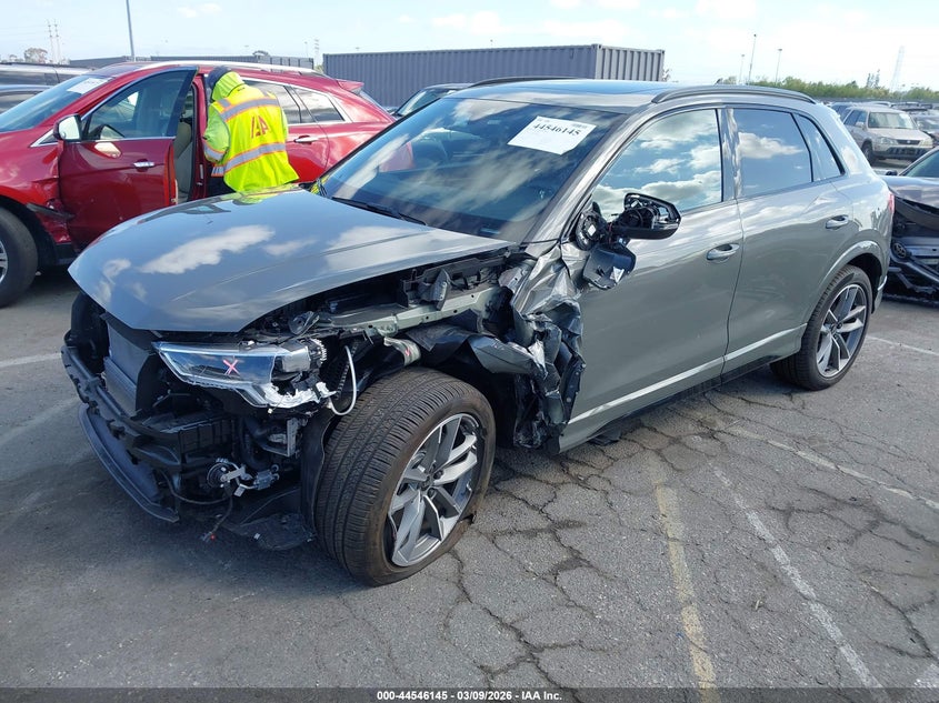 2025 Audi Q3 VIN WA1DECF31S1098288 IAAI salvage auction — LEFT FRONT, Salvage Title, sold $12,900 on 2026-07-30 (photo 2)
