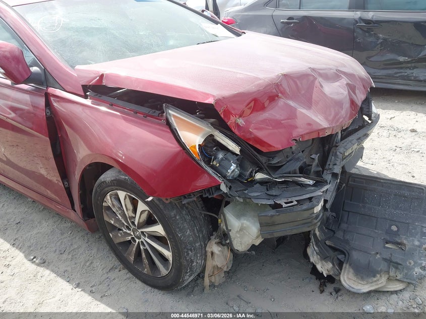 2014 Hyundai Sonata VIN 5NPEC4AB1EH943724 IAAI salvage auction — FRONT END, Salvage Title, sold $575 on 2026-07-14 (photo 6)