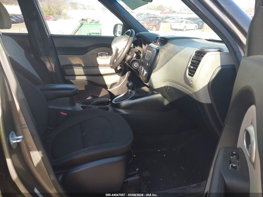 2019 Kia Soul VIN KNDJN2A28K7671363 IAAI salvage auction — FRONT & REAR, Salvage (Kentucky), sold $575 on 2026-07-15 (photo 5)