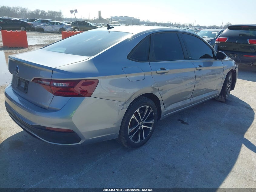 2014 Lincoln Mkx VIN 2LMDJ6JK4EBL01281 IAAI salvage auction — FRONT END, Salvage Title, sold $875 on 2026-07-20 (photo 4)