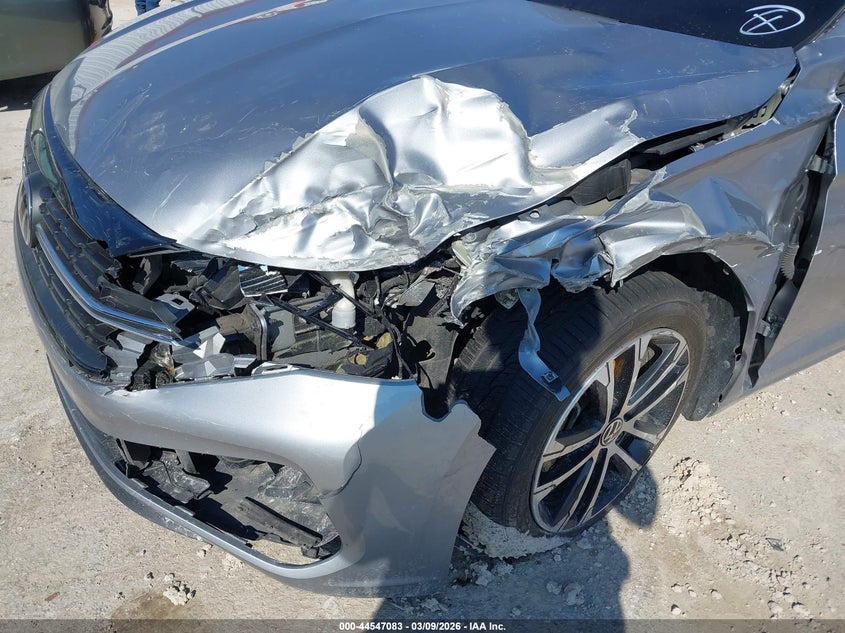 2014 Lincoln Mkx VIN 2LMDJ6JK4EBL01281 IAAI salvage auction — FRONT END, Salvage Title, sold $875 on 2026-07-20 (photo 6)