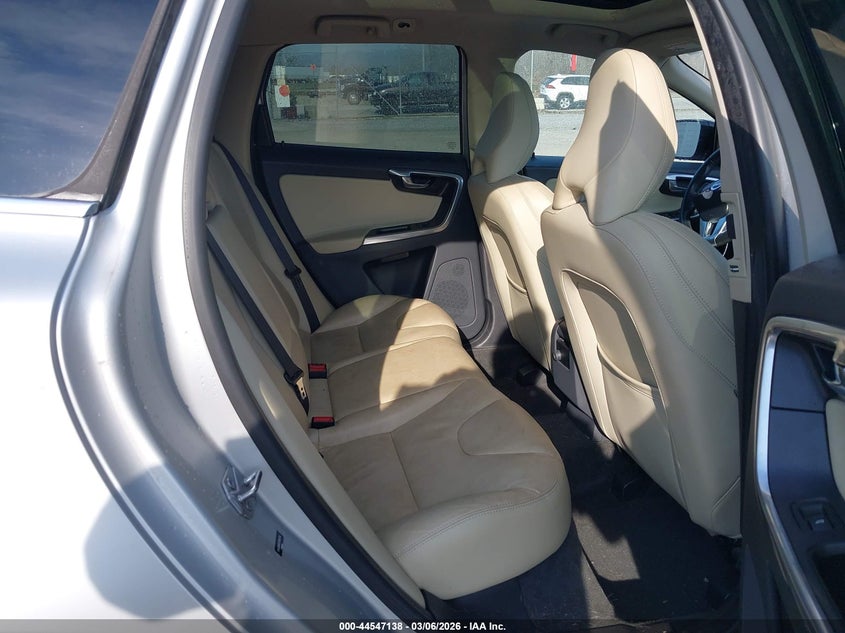 2017 Volvo Xc60 VIN YV440MDR7H2166756 IAAI salvage auction — LEFT FRONT, Salvage Title, sold $4,200 on 2026-07-24 (photo 8)