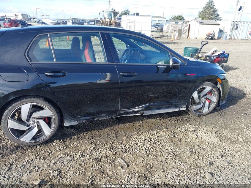 2024 Volkswagen Golf gti VIN WVWGA7CD7RW221706 IAAI salvage auction — RIGHT SIDE, Salvage Title, sold $9,400 on 2026-07-27 (photo 6)
