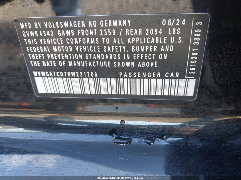2024 Volkswagen Golf gti VIN WVWGA7CD7RW221706 IAAI salvage auction — RIGHT SIDE, Salvage Title, sold $9,400 on 2026-07-27 (photo 9)