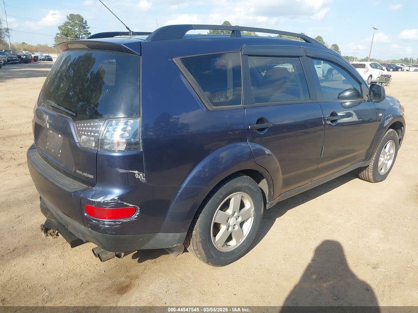2007 Mitsubishi Outlander VIN JA4MT31X77Z016475 IAAI salvage auction — REAR END, Salvage (Pennsylvania), sold $275 on 2026-09-05 (photo 4)