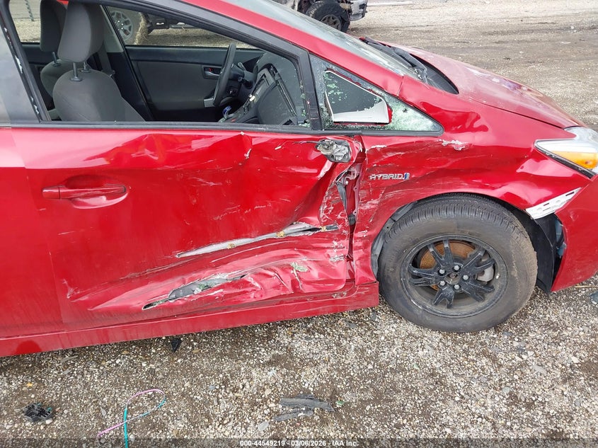 2015 Toyota Prius VIN JTDKN3DU6F0409234 IAAI salvage auction — RIGHT SIDE, Salvage Title, sold $2,650 on 2026-07-15 (photo 6)