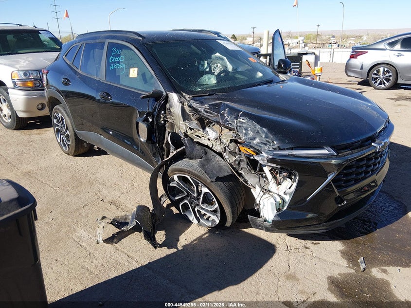 2025 Chevrolet Trax VIN KL77LJEP9SC079975 IAAI salvage auction — BIOHAZARD/CHEMICAL, Salvage Title, sold $3,600 on 2026-07-20 (photo 1)