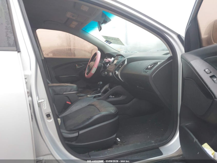 2014 Hyundai Tucson VIN KM8JUCAG5EU826599 IAAI salvage auction — RIGHT REAR, Original (Texas), sold $700 on 2026-07-29 (photo 5)