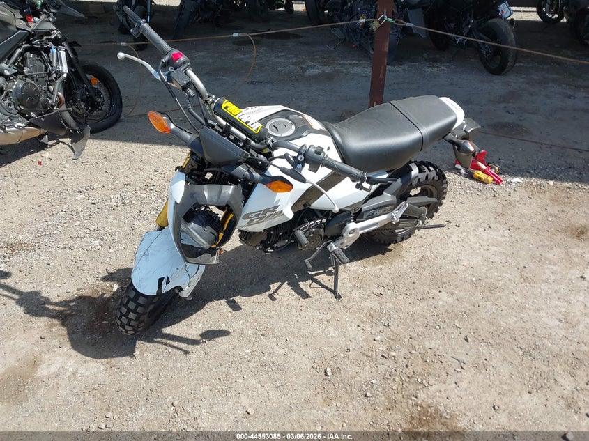 2025 Honda Grom VIN MLHJC9251S5300903 IAAI salvage auction — FRONT END, Salvage Title, sold $675 on 2026-07-06 (photo 2)